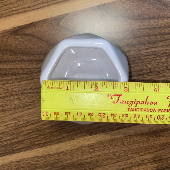 Geometric Floral Container - Picture 2 of 3